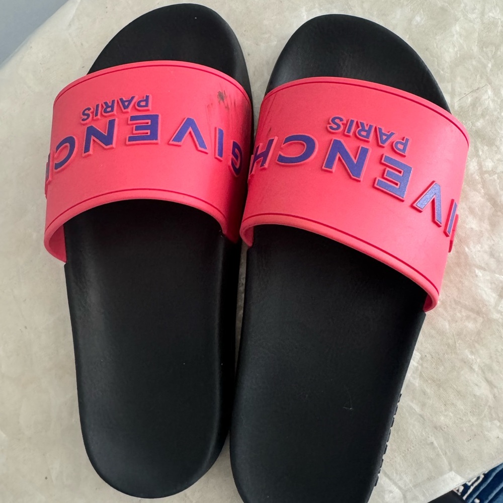 Slides authentic